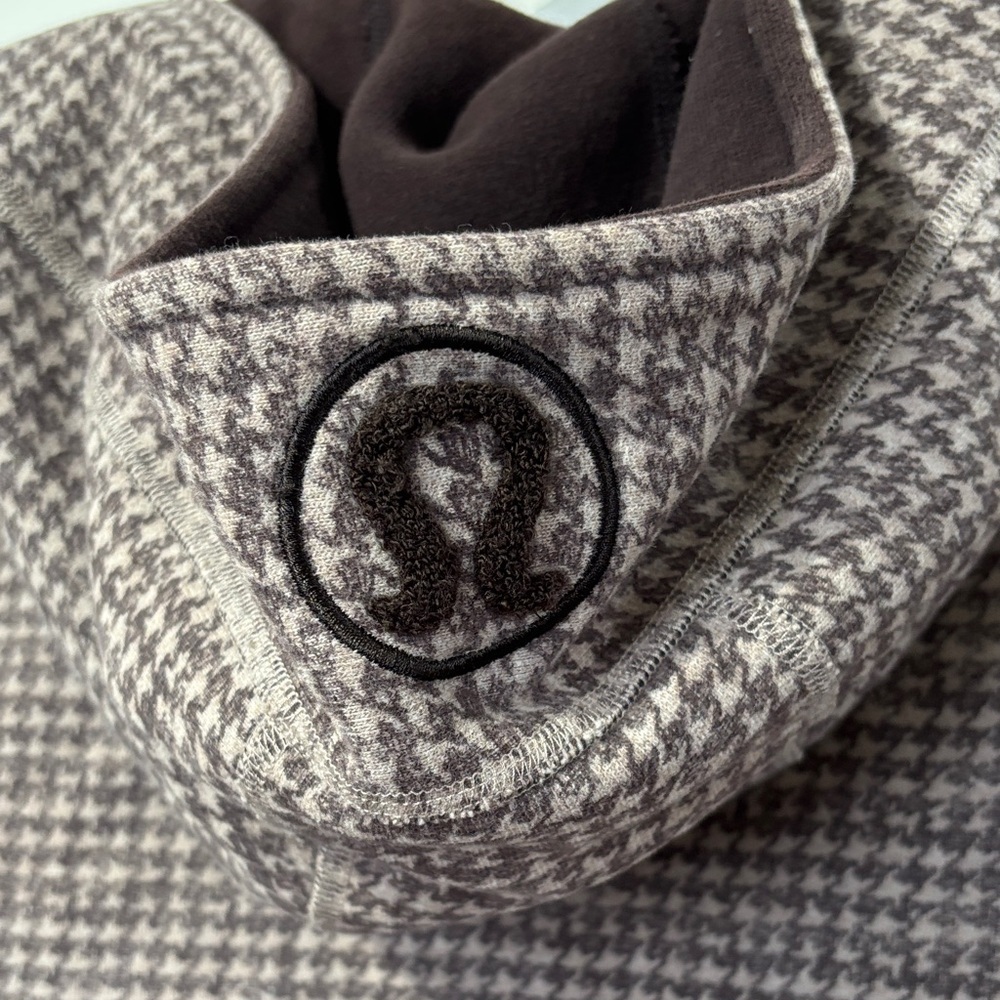 Lululemon Scuba Full Zip Hoodie – Brown Patterned - Picture 6 of 7